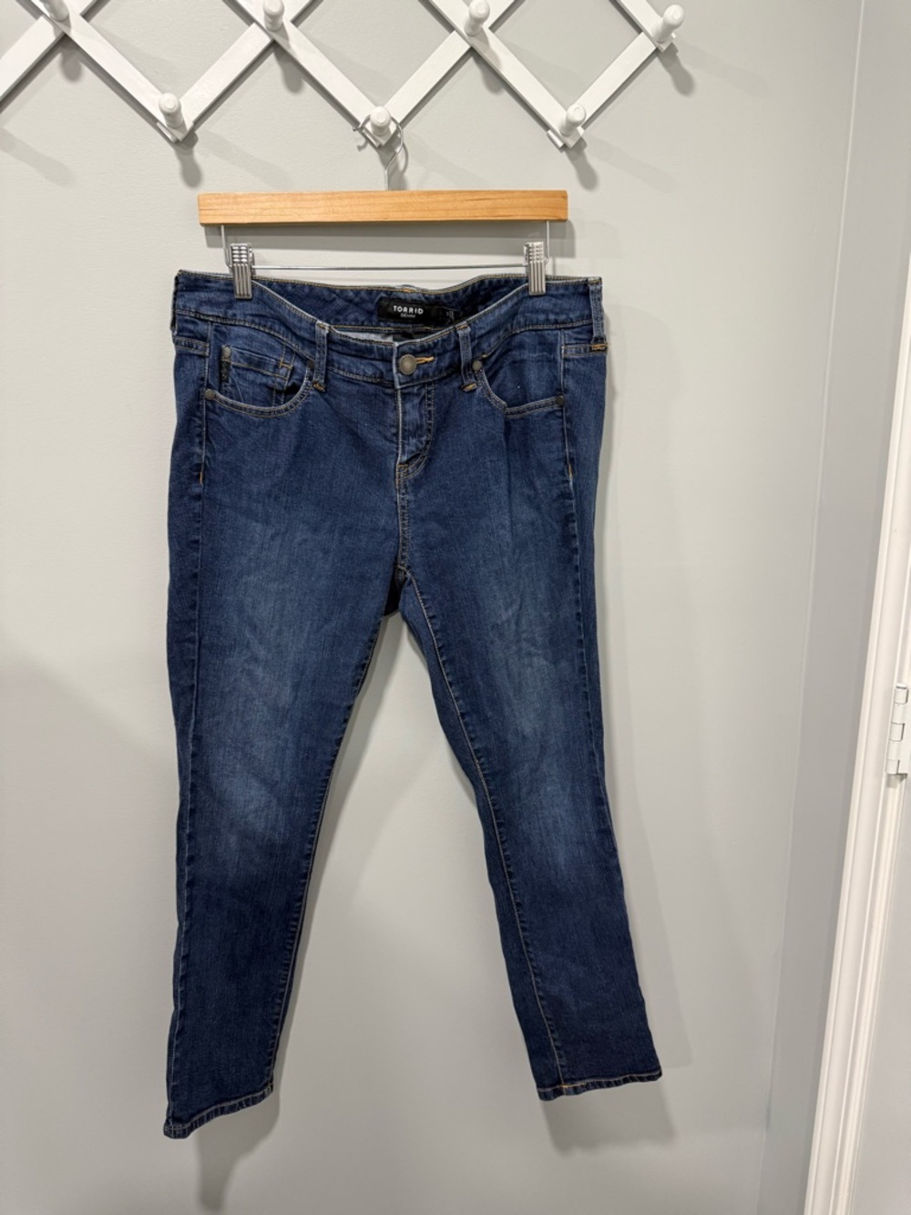 Torrid skinny jeans size 14